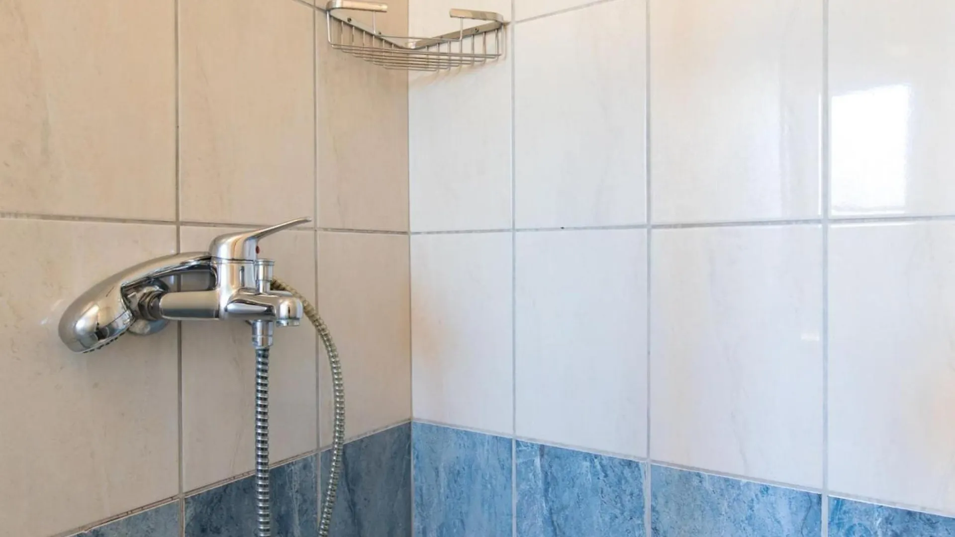 Two Bedroom Apartment With Balcony And Pool Krk Town